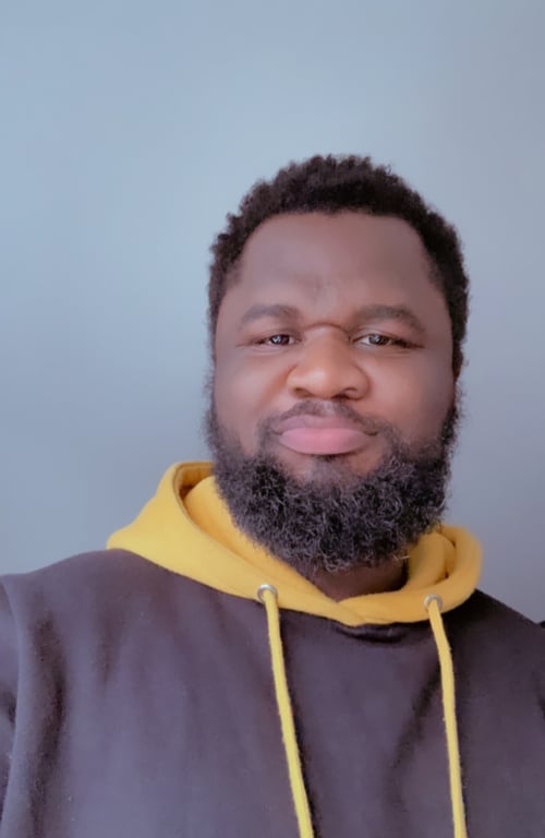 Tolulope Profile Image